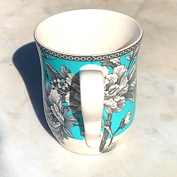 222 FIFTH ADELAIDE TURQUOISE MUG CUP PORCELAIN - Picture 5 of 6